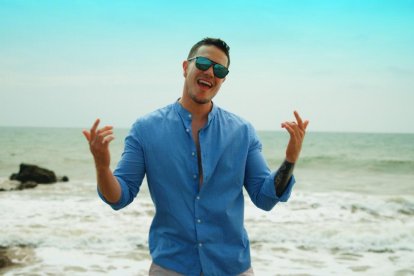 Rogger participó en el reality BLN La Competencia, transmitido por Canal Uno.