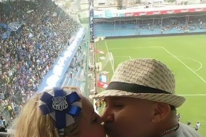 La pareja compartía el amor por el fútbol. Tenían aproximadamente 6 años de relación.