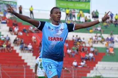 Eber Caicedo llega como refuerzo al fútbol salvadoreño