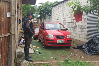 Los carros robados fueron encontrados en un 'deshuesadero'.