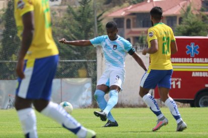 Frickson Erazo (c) no estará en el duelo ante Barcelona, debido a que se recupera de la Covid-19.