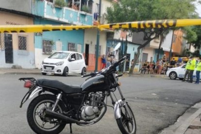 La víctima es un taxista informal. Le dieron 20 tiros, 12 impactaron su cuerpo.