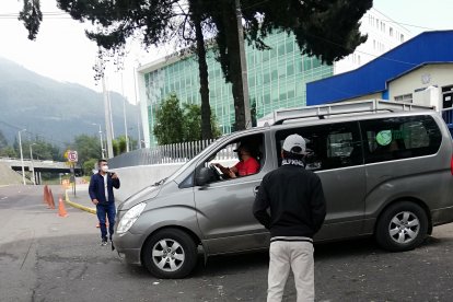 Los familiares del joven fueron a retirar sus restos en la morgue, ayer en la mañana.