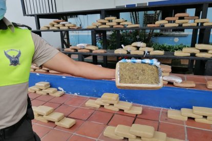 La captura de una tonelada con 136 kilos de droga forma parte de los resultados de la operación Perla 2