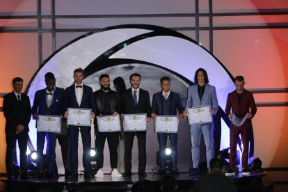 Los que conformaron el 11 ideal de la LigaPro 2020. 

PERIODISTA : JERSON RUIZ 

FECHA : 17/02/2021 

Agencia (ag-extra)