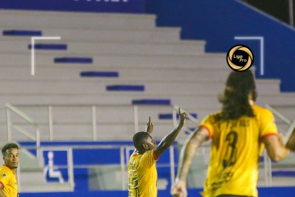 Gabriel Cortez tenía 20 minutos de haber entrado a la cancha cuando marcó el primero de Barcelona.