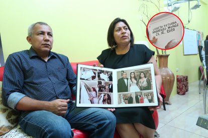 La familia pide justicia por el asesinato de su hija.