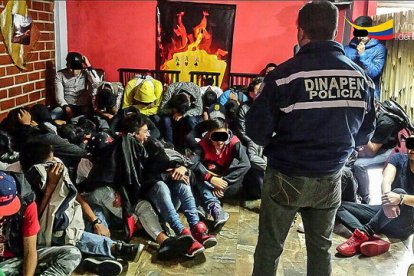 Las autoridades vienen poniendo fin a diversas fiestas clandestinas en muchas ciudades del país.