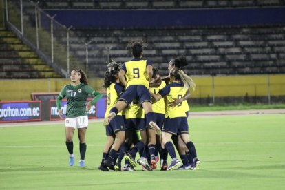 La selección de mujeres de Ecuador venció 3-0 a Bolivia, en un duelo amistoso disputado en Quito.