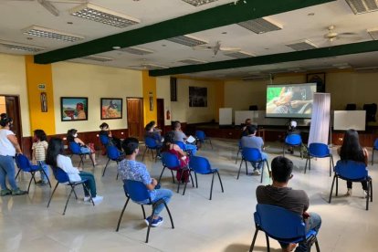 El estreno del cortometraje Sacha Warmi se realizó en diciembre y un mes después fue expuesto en un foro.