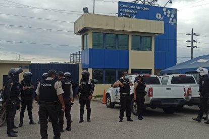 La policía aun no confirma el número total de víctimas.