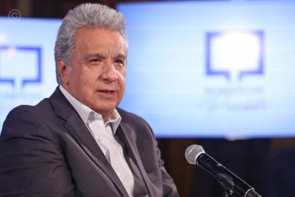 El presidente Lenín Moreno en su programa radial semanal.