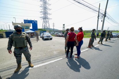 El fuerte control policial y militar que se observa hoy en la cárcel de Guayaquil.