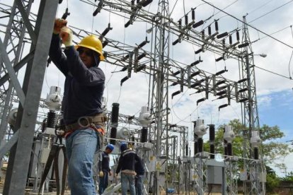 El mantenimiento eléctrico anual obliga a los cortes este domingo en cuatro cantones del país.