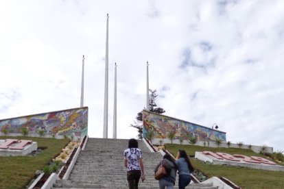 Una década después del enfrentamiento con las tropas peruanas empezó a construirse el templete en recuerdo de aquella hazaña.