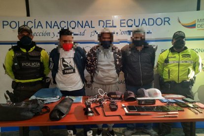 Los detenidos al parecer solían robar a los transeúntes en el sur de la capital.