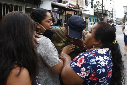 Los familiares de la víctima estaban desconcertados por lo ocurrido.