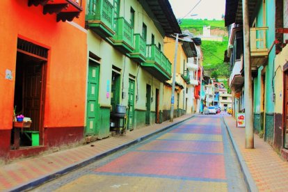 Las viviendas de los barrios lucen imagen renovada.