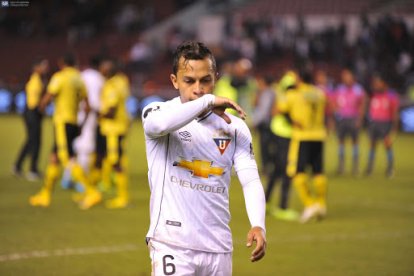 Édison Vega se despidió de Liga de Quito, club con el que ganó tres títulos en cinco temporadas.