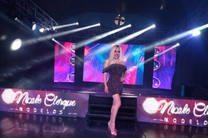 Nicole Clereque, misóloga y directora del UIO Fashion Week . Ella animará el reality de televisiòn