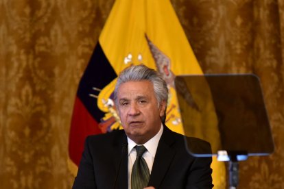 Lenín Moreno envió una carta de renuncia el 26 de febrero, pero fue recibida por AP el 1 de marzo.