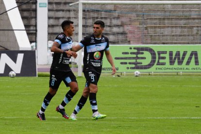 Richard Calderón de Macará se mandó un golazo ante Olmedo.