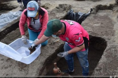 En enero de este año descubrieron un anillo de metal, osamentas  y piedras.