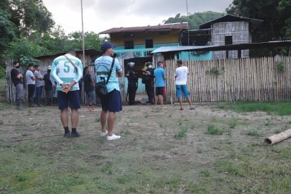 La muerte de Gema Cevallos y Ramón Aguayo, en el patio de una casa, conmocionó al vecindario.