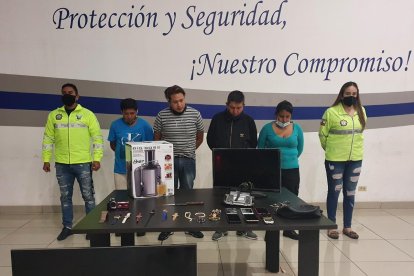 Los cuatro detenidos están con prisión preventiva por el delito de robo.