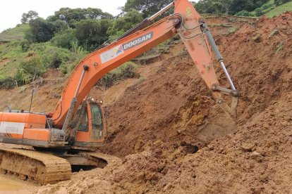 La fuerte lluvia en el cantón generaron el siniestro.