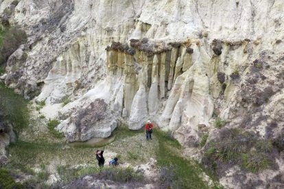Los Estoraques son la atracción entre los turistas nacionales y extranjeros que gustan recorrer la zona.