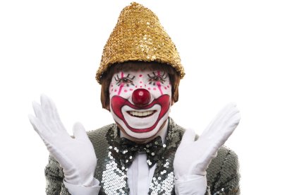 El artista no deja de lado su faceta de artista infantil y continúa con show en un canal digital.