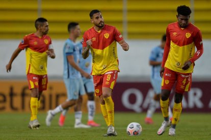 El delantero Francisco Fydriszewski (9) marcó los dos goles del triunfo (2-1) de Aucas ante Guayaquil City.