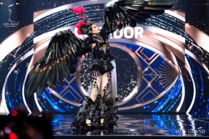 La guayaquileña de 26 años y estudiante de psicología durante la competencia de traje típico.