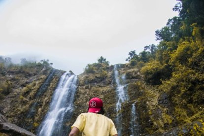 La cascada de Girón, donde se ha escenificado la leyenda ‘Ojos brillantes’, que destaca la riqueza turística de este cantón azuayo.