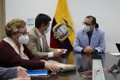 Quito contaría con 3,2 millones de vacunas contra el COVID.