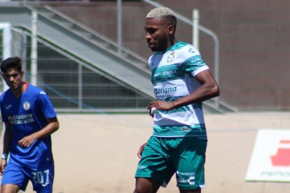 Ayrton Preciado va ganando ritmo futbolístico, con la Sub 20 del Santos mexicano.