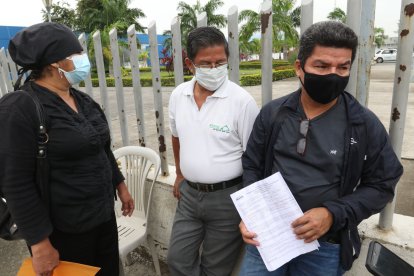 Carlos Ronquillo contó como conocieron del accidente que habría sufrido el mayor de sus hijos.