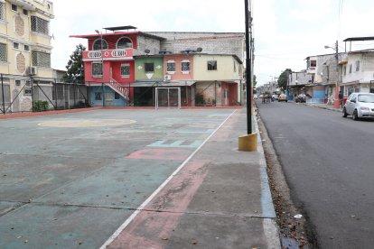 En esta cancha se encontraban un grupo de amigos jugando pelota cuando llegaron los pistoleros.