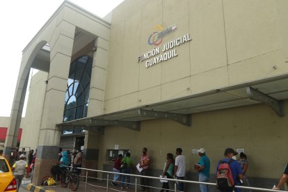 En la Unidad Judicial Penal anexa al centro comercial Albán Borja, en el norte porteño, se realizó la audiencia.