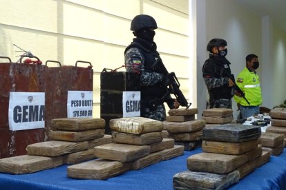 La Policía mostró la droga, armas y otras evidencias incautadas en estos últimos días en la región