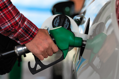 Todos los días puedes ganar tarjetas de recarga de gasolina o diésel.