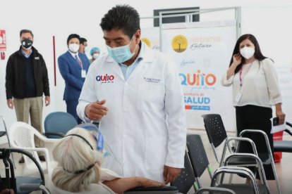 El burgomaestre es indagado por la adquisición de test PCR durante la crisis.