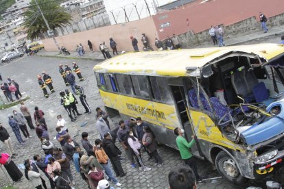 En el hecho estuvo implicado este bus de transportación escolar.