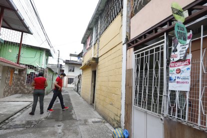 La víctima fue baleada en un inmueble del sur de Guayaquil.