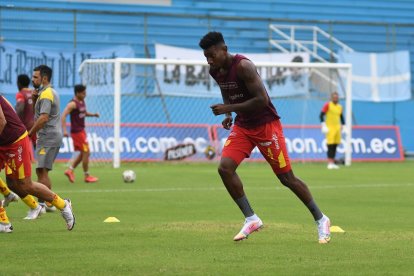Gustavo Vallecilla jugó hasta esta temporada en Aucas de Quito.