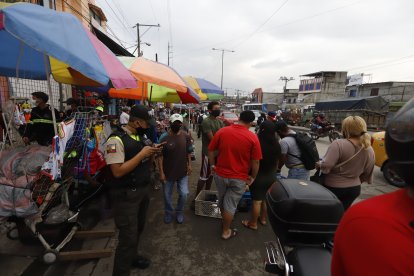 Referencial. En Semana Santa, autoridades clausuraron 33 establecimientos donde hubo aglomeraciones.