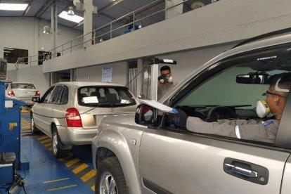 La revisión técnica vehicular se mantiene.