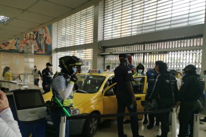 Se registró accidente de tránsito en el centro de Guayaquil.