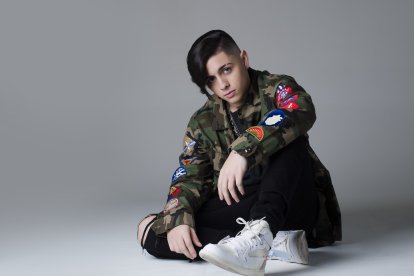 El nuevo tema musical está disponible en todas las plataformas musicales.